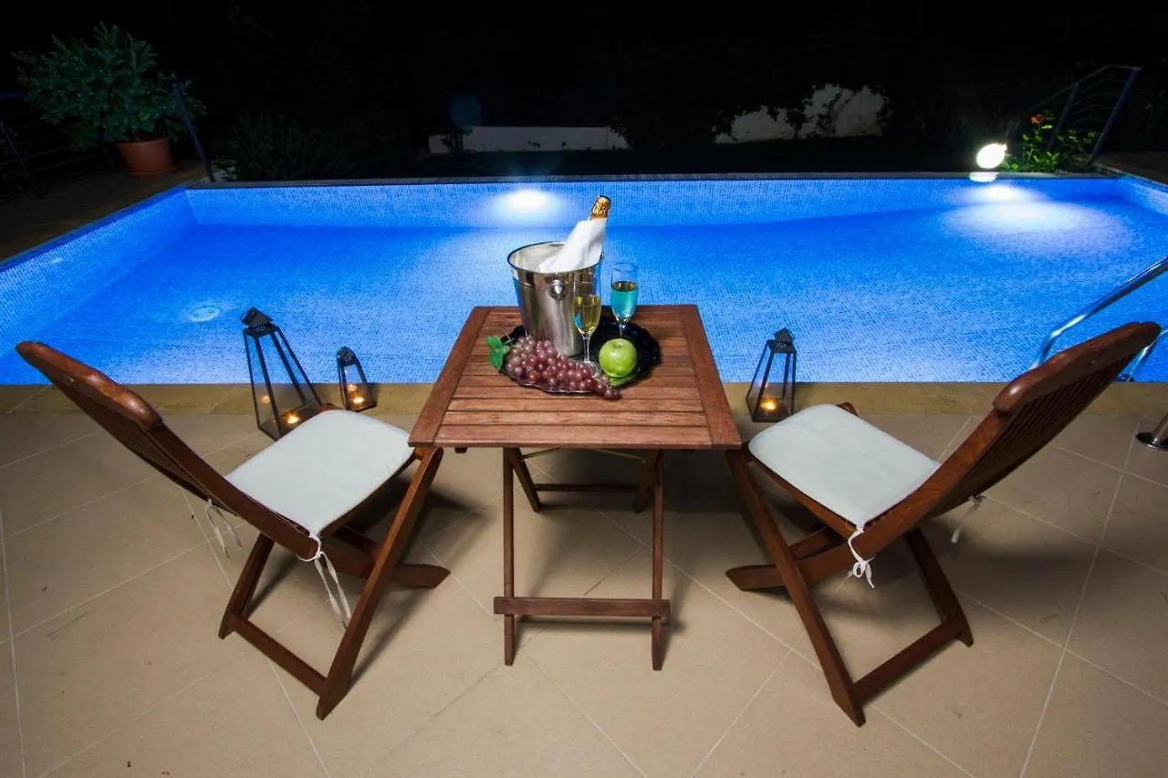 Muses Villas Resort Sani