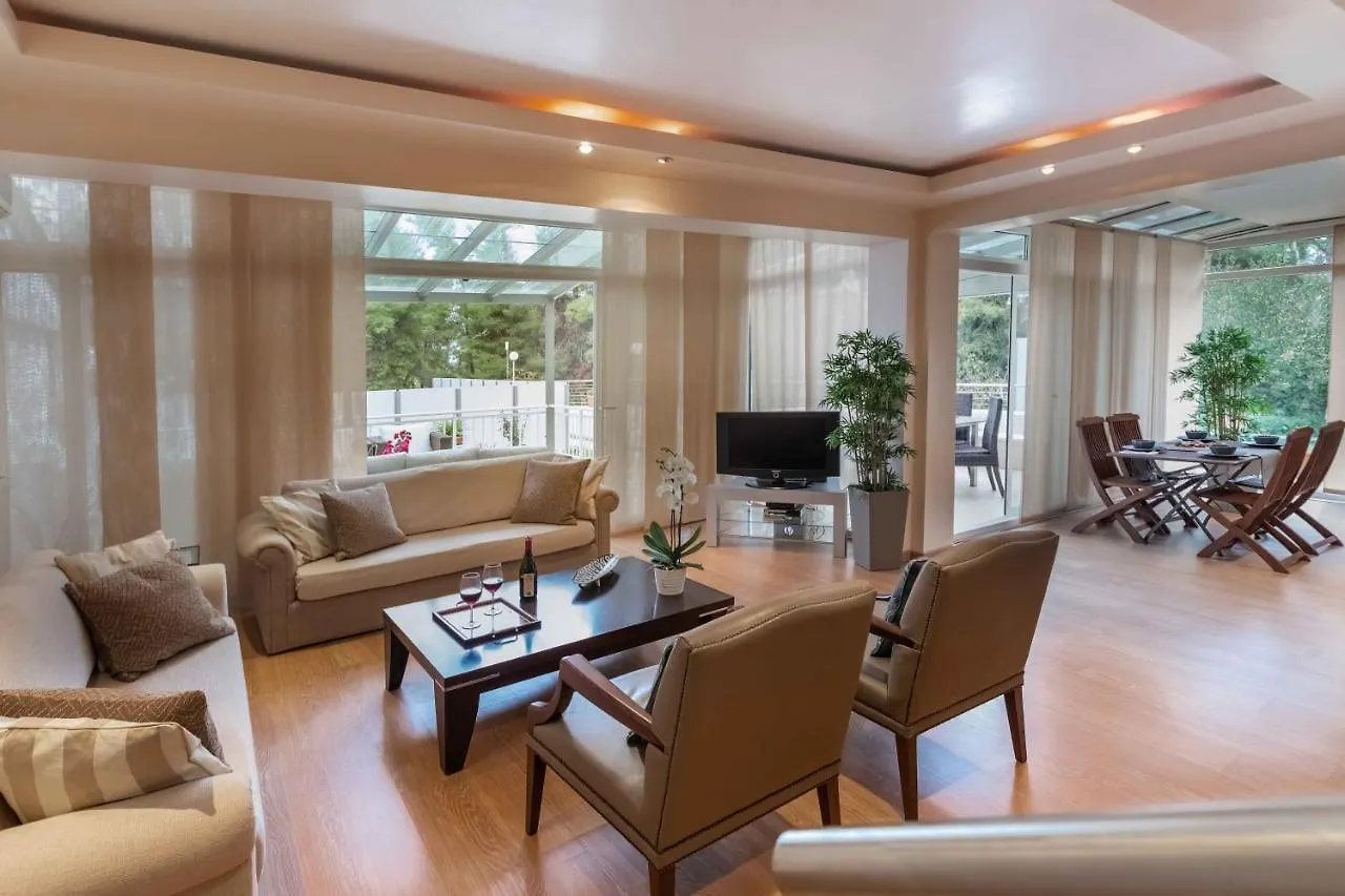 Muses Villas Resort 撒尼海滩