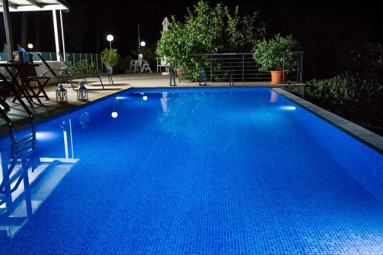 Muses Villas Resort 撒尼海滩