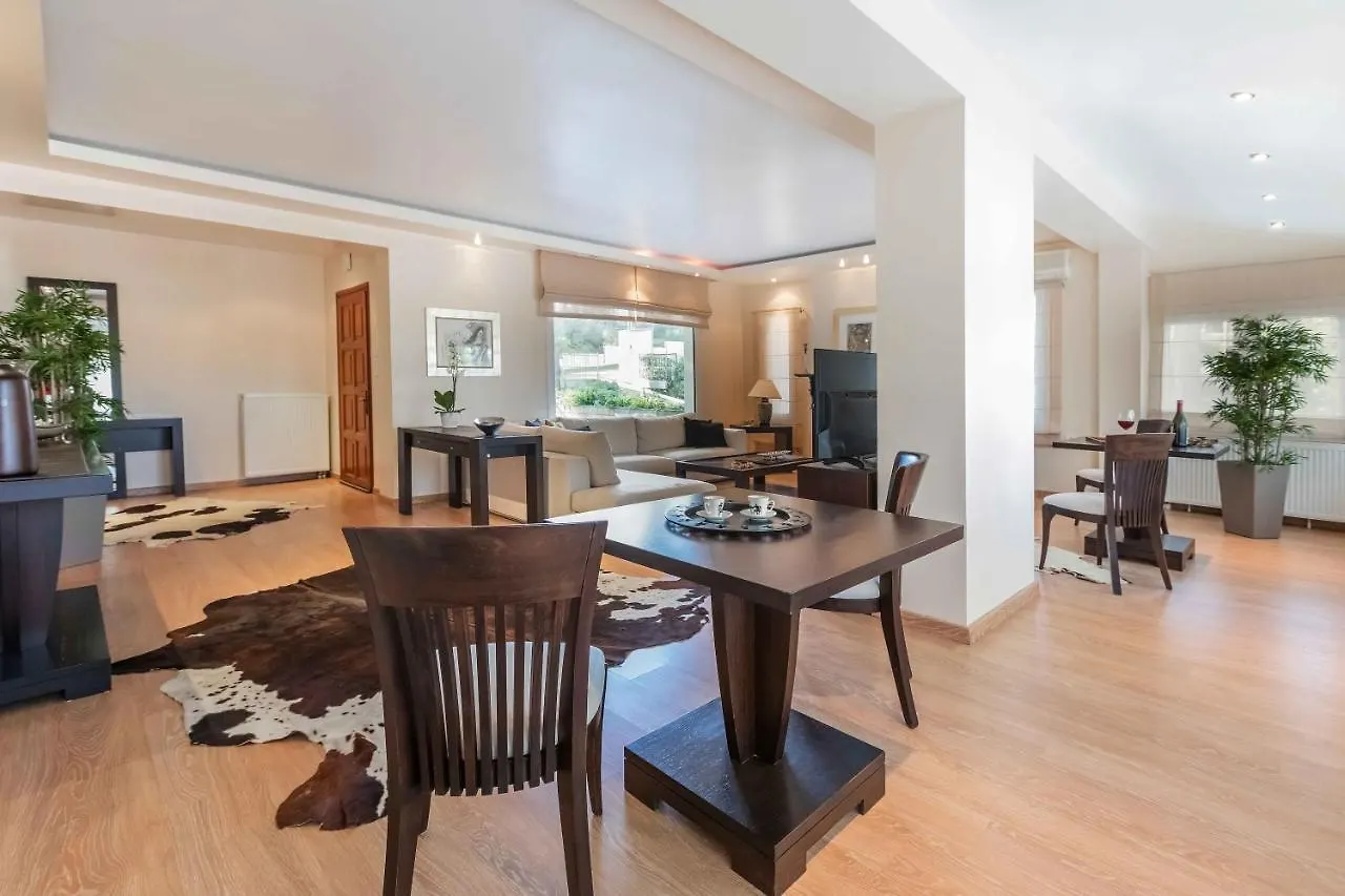 Muses Villas Resort 撒尼海滩