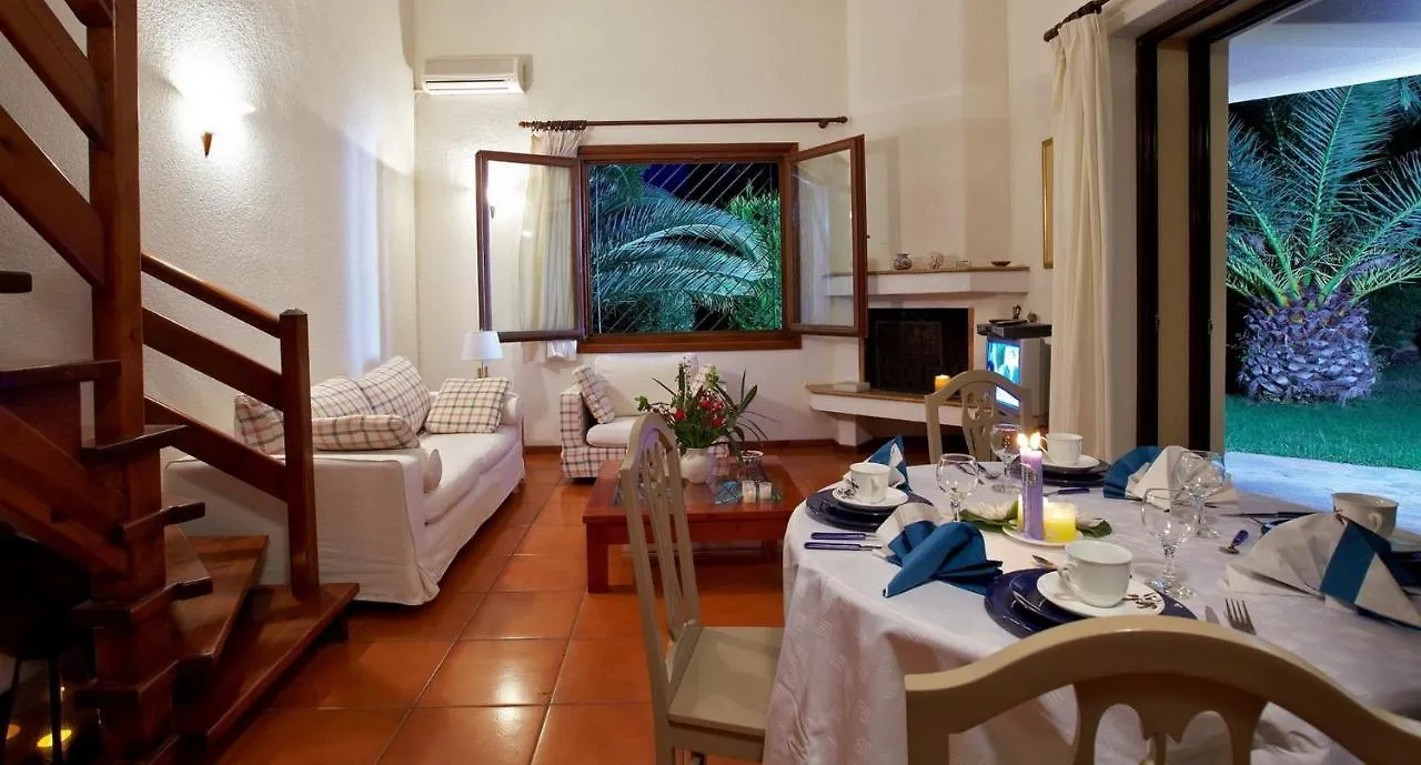 Muses Villas Resort 撒尼海滩